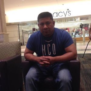 Meet your Posher, Lazaro